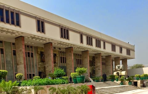 Board of Discipline under Chartered Accountants Act empowered to examine conduct unrelated to professional work, Delhi HC