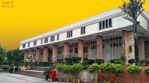 Delhi HC Law Clerks write to Registrar General to get same stipend as Supreme Court