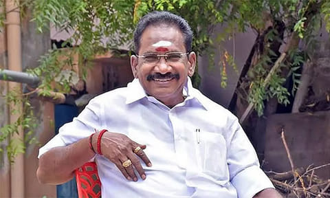கோடைகால சிறப்பு நிதி என சொல்வது சிரிப்பாக இருக்கிறது: செல்லூர் ராஜு