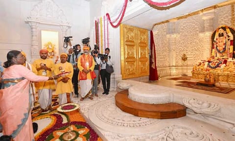 அயோத்தி ராமர் கோவிலுக்கு ஜனாதிபதி திரவுபதி முர்மு வருகை