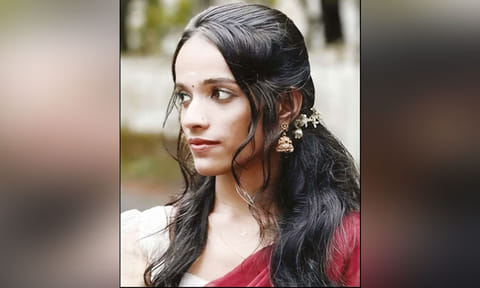 காணாமல் போனதாக தேடப்பட்ட கல்லூரி மாணவி கால்வாயில் பிணமாக மீட்பு