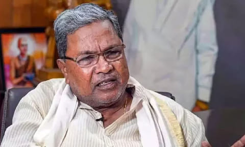 மூடநம்பிக்கைகள் கிடையாது; சிவராத்திரியிலும் அசைவம் சாப்பிடுவேன் - பட்ஜெட் தாக்கல் செய்த நேரம் குறித்து சித்தராமையா விளக்கம்