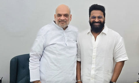 அமித்ஷா உடன் நடிகர் ரிஷப் ஷெட்டி சந்திப்பு