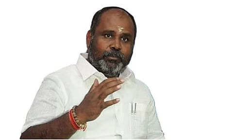 அதிமுக தொண்டர்களை திசை திருப்புவதற்கு எத்தனை ஆயுதங்களை திமுக எடுத்தாலும் அது கைகூடாது - ஆர்.பி. உதயகுமார்