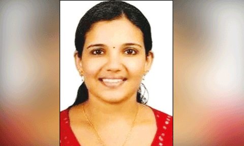 வேலைக்கு சென்றபோது மாயமான நர்சு பம்பை ஆற்றில் பிணமாக மீட்பு