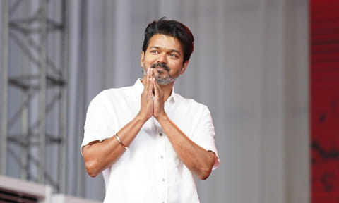 த.வெ.க. சட்டமன்றக் குழுத் தலைவராக விஜய் தேர்வு - கவர்னரை சந்திக்க திட்டம்