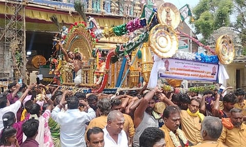 கண்ணாடி பல்லக்கு புறப்பாடு