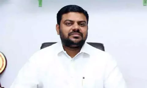 அரசியல் இடைவெளியைப் பயன்படுத்தி மும்மொழி கொள்கையை திணிப்பதா? - எஸ்டிபிஐ கண்டனம்!