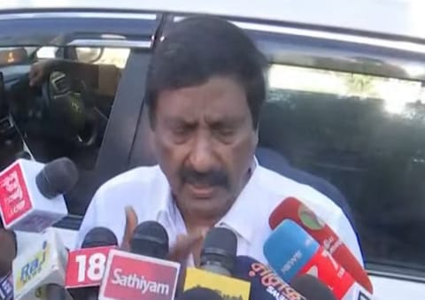 தமிழ்நாட்டு அரசியலில் அதிசயம் நிகழும்: புதுவை மாநில அதிமுக நிர்வாகி அன்பழகன்