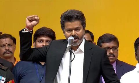 ”தவறு செய்ய மாட்டேன்.. செய்யவும் விடமாட்டேன்”: முதல்-அமைச்சர் விஜய் உறுதி