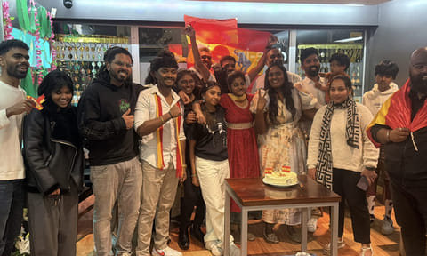 முதல்-அமைச்சராக விஜய் பதவியேற்றதை கொண்டாடிய நியூசிலாந்து வாழ் தமிழர்கள்