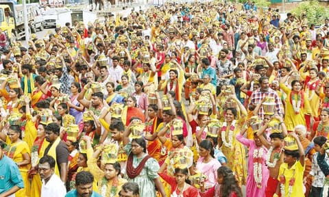 பால்குட ஊர்வலம்
