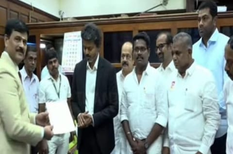 சபாநாயகர் வேட்பாளராக ஜேசிடி பிரபாகர் மனு தாக்கல்