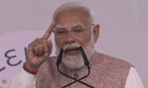 ஆன்லைன் வழியில் மாணவர்களுக்கான கற்பித்தலை தொடங்க வேண்டும்: பிரதமர் மோடி