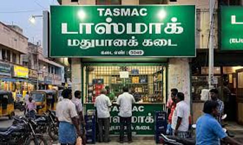 டாஸ்மாக்கில் பாட்டிலுக்கு ரூ.10 வாங்குவது நிறுத்தம்: மது பிரியர்கள் உற்சாகம்