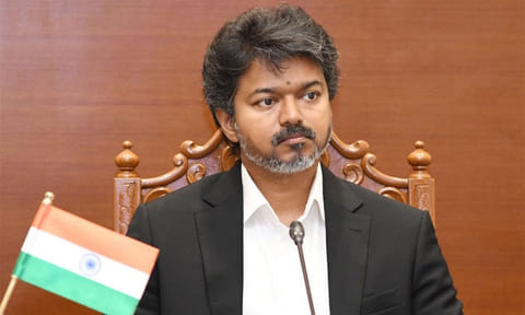 முதல்-அமைச்சர் விஜயை தொடர்புகொள்ள இ-மெயில் முகவரிகள் வெளியீடு