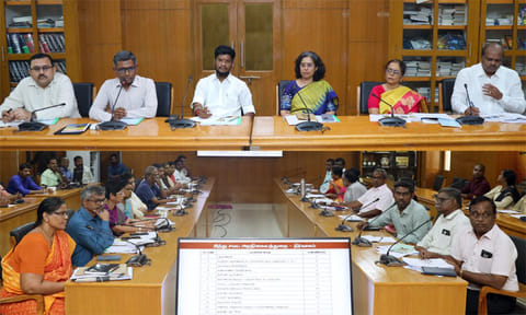 இந்து சமய அறநிலையத்துறையின் செயல்பாடுகள் குறித்து அமைச்சர் சீ.ரமேஷ் ஆய்வு!