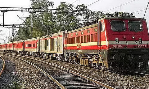 ராமேசுவரம்- ஹூப்ளி சிறப்பு ரெயில் சேவை நீட்டிப்பு