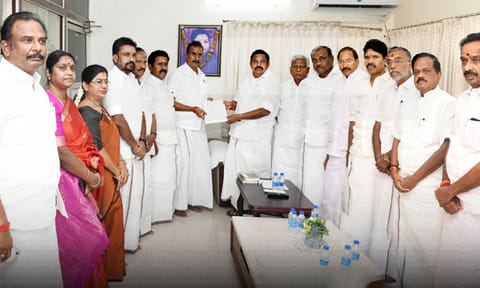 ஒன்றிணைந்தது அதிமுக... தவெக அரசுக்கு தெரிவித்த ஆதரவு வாபஸ்.!