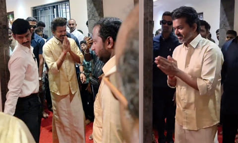 பட்டு வேட்டி - சட்டையில் தலைமைச்செயலகம் வந்த முதல்-அமைச்சர் விஜய் - என்ன காரணம்?