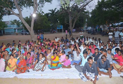 51-வது நாளாக ஸ்டெர்லைட் ஆலைபோராட்டம் மேலும் ஒரு கிராமமக்கள் ஆதரவாக போராட்டம்