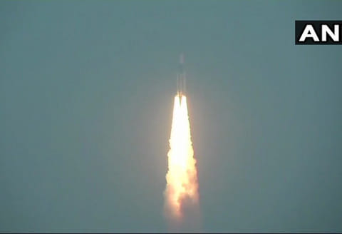 ஜிசாட்-29 அதிநவீன செயற்கைக்கோளுடன் ஜி.எஸ்.எல்.வி. ராக்கெட் விண்ணில் பாய்ந்தது