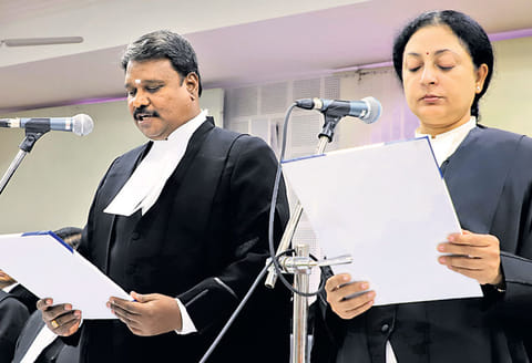 ஐகோர்ட்டின் புதிய நீதிபதியாக பி.புகழேந்தி பதவி ஏற்பு