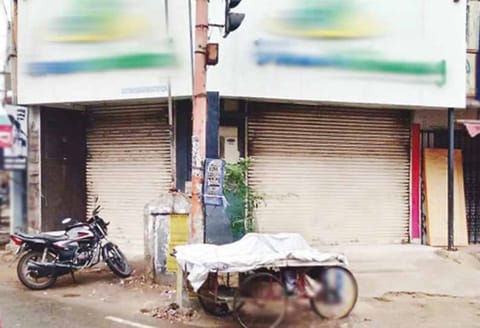 மயிலாடுதுறையில், மருந்து கடைகள் அடைப்பு