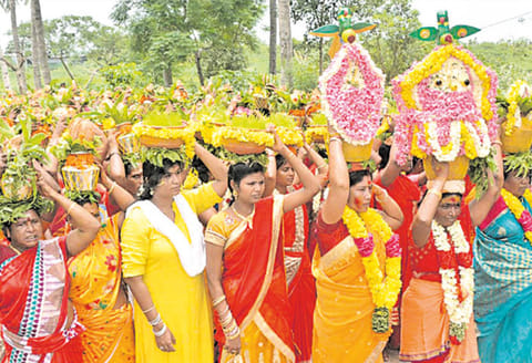 பால் குட ஊர்வலம்