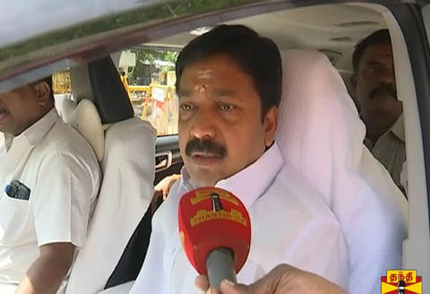 இரட்டை இலை சின்னம் தினகரன் முட்டுக்கட்டையை முறியடிப்போம் அமைச்சர் சி.வி.சண்முகம் பேட்டி