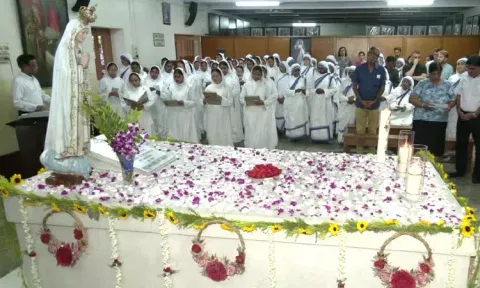 அன்னை தெரசாவின் 112வது பிறந்தநாளை முன்னிட்டு சிறப்பு பிரார்த்தனை!