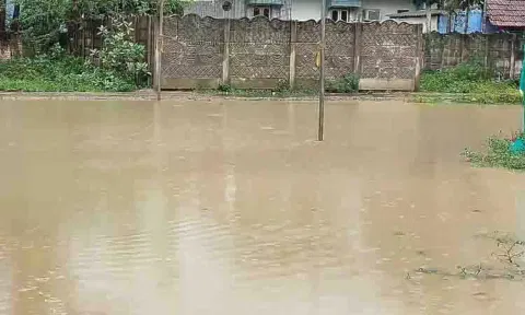 3 மணிநேரம் கொட்டித்தீர்த்த கனமழை