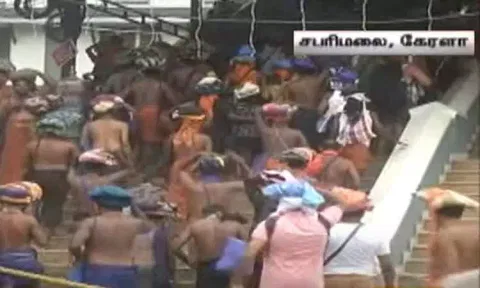 நாளை மறுநாள் மண்டல பூஜை; சபரிமலைக்கு படையெடுக்கும் ஐயப்ப பக்தர்கள்