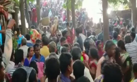 ஒடிசாவின் கட்டாக்கில் கூட்ட நெரிசல்: மகர் மேளாவில் ஒருவர் பலி, பலர் காயம்