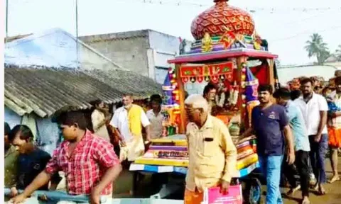 வெள்ளிமலை முருகன் கோவில் தேரோட்டம்