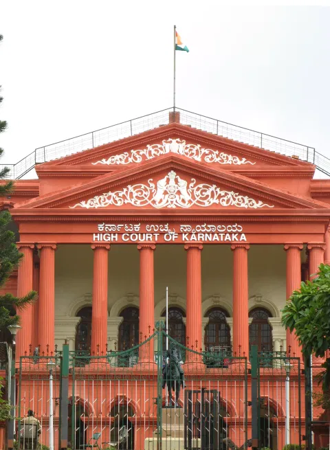 ஐ.பி.எஸ். அதிகாரி ரூபாவுக்கு எதிராகரோகிணி சிந்தூரி வழக்கு