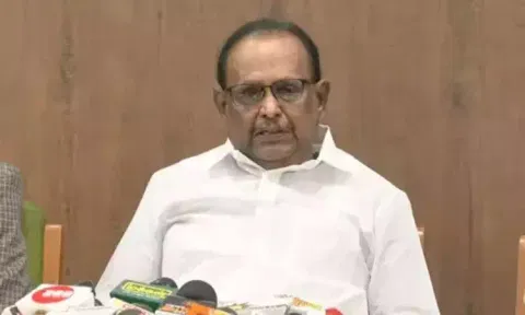 "கவர்னருக்கு நேரமில்லை.. எல்லா ஊருக்கும் போயிட்டு இருக்காரு.. - ஆன்லைன் தடை மசோதா குறித்து அமைச்சர் பேட்டி