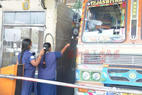 சுங்கச்சாவடி கட்டண உயர்வு ஏற்புடையதா?