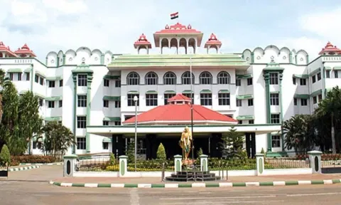 மதுரை ஐகோர்ட்டில் முகக்கவசம் கட்டாயம் - அமலுக்கு வந்தது