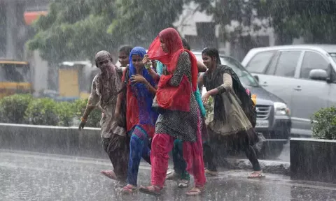 பிபோர்ஜோய் புயல் காரணமாக கேரளாவில் 5 நாட்கள் கனமழை பெய்யும் - இந்திய வானிலை ஆய்வு மையம் தகவல்