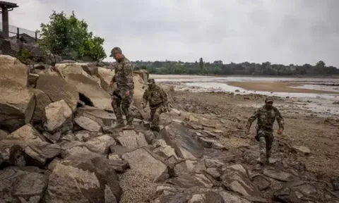 ரஷியா மேலும் ஒரு அணையை குண்டு வீசி தகர்த்துள்ளது - உக்ரைன் பரபரப்பு குற்றச்சாட்டு