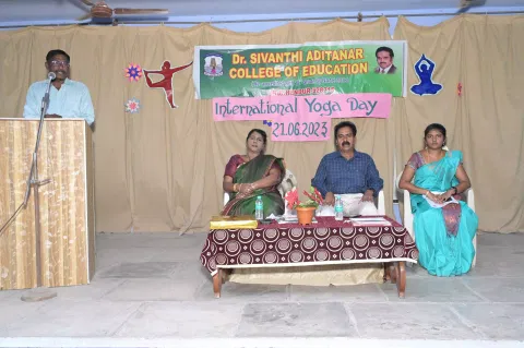 டாக்டர் சிவந்தி ஆதித்தனார் கல்வியியல் கல்லூரியில் உலக யோகா தின விழா
