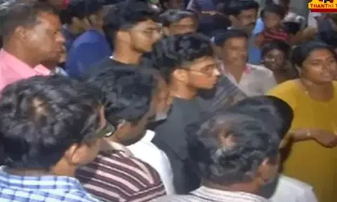 அடுக்குமாடி குடியிருப்பில் திடீர் அதிர்வு; குடியிருப்புவாசிகள் அலறி அடித்து ஓட்டம் - அதிகாரிகள் விசாரணை