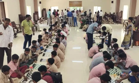 விருத்தாசலத்தில் குறுவட்ட அளவிலான சதுரங்க போட்டி