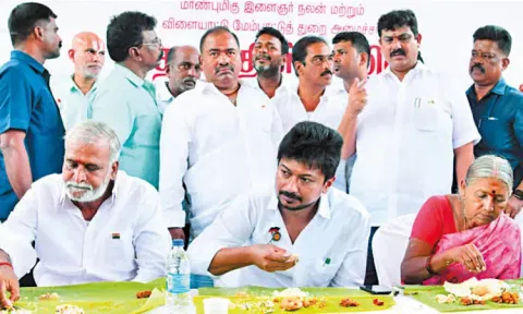 சென்னையில் 32 கோவில்களில் சமபந்தி விருந்து திருவல்லிக்கேணியில் அமைச்சர் உதயநிதி ஸ்டாலின் பங்கேற்பு