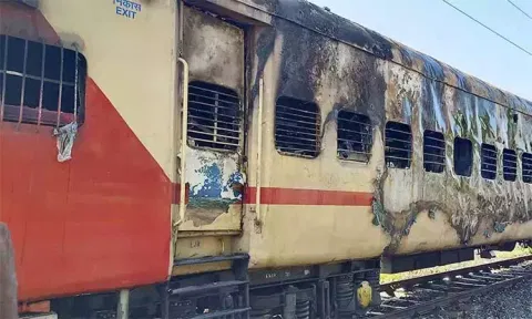 மதுரை ரெயில் விபத்து: 40க்கும் மேற்பட்ட ஊழியர்களுக்கு சம்மன்..!