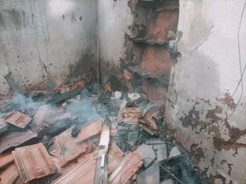 கூலித்தொழிலாளி வீட்டில் தீ