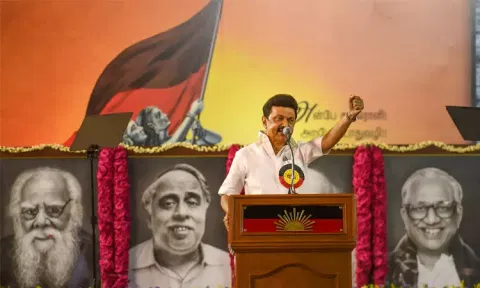 முதல்-அமைச்சர் மு.க.ஸ்டாலின் தலைமையில் திமுக எம்.பி.க்கள் கூட்டம் தொடக்கம்