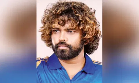 நடிகரான ஆடை வடிவமைப்பாளர்