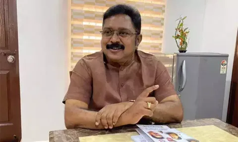 ஆயுதபூஜை மற்றும் விஜயதசமி திருநாளை மகிழ்ச்சியுடன் கொண்டாடும் அனைவருக்கும் இனிய நல்வாழ்த்துக்கள் - டிடிவி தினகரன்